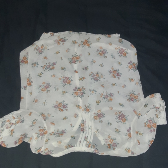 Forever 21 Size M blouse - Picture 2 of 4